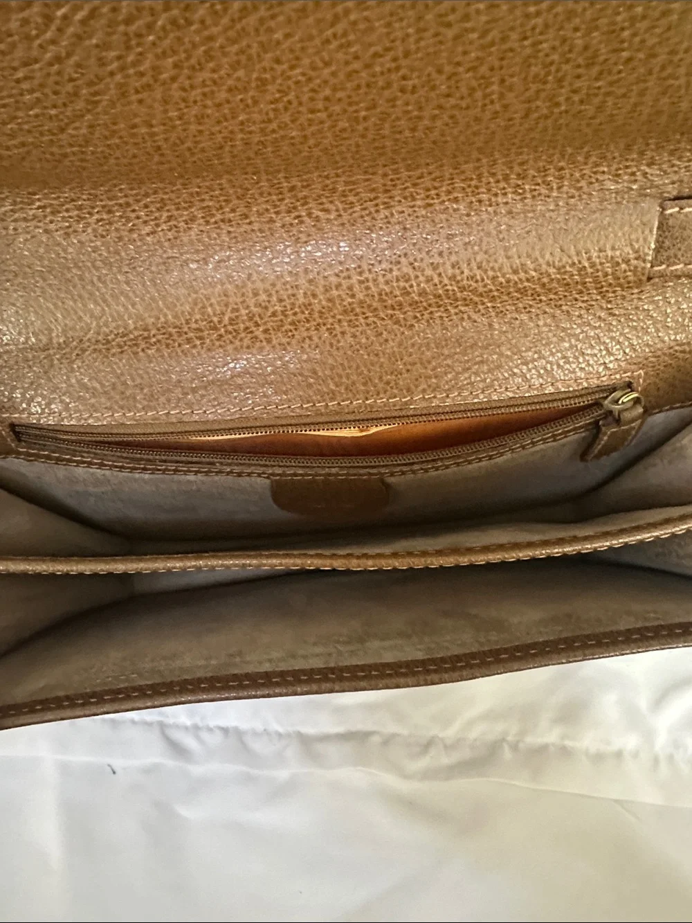 Gucci Brown Leather Clutch with Gold Lock and wristband and key